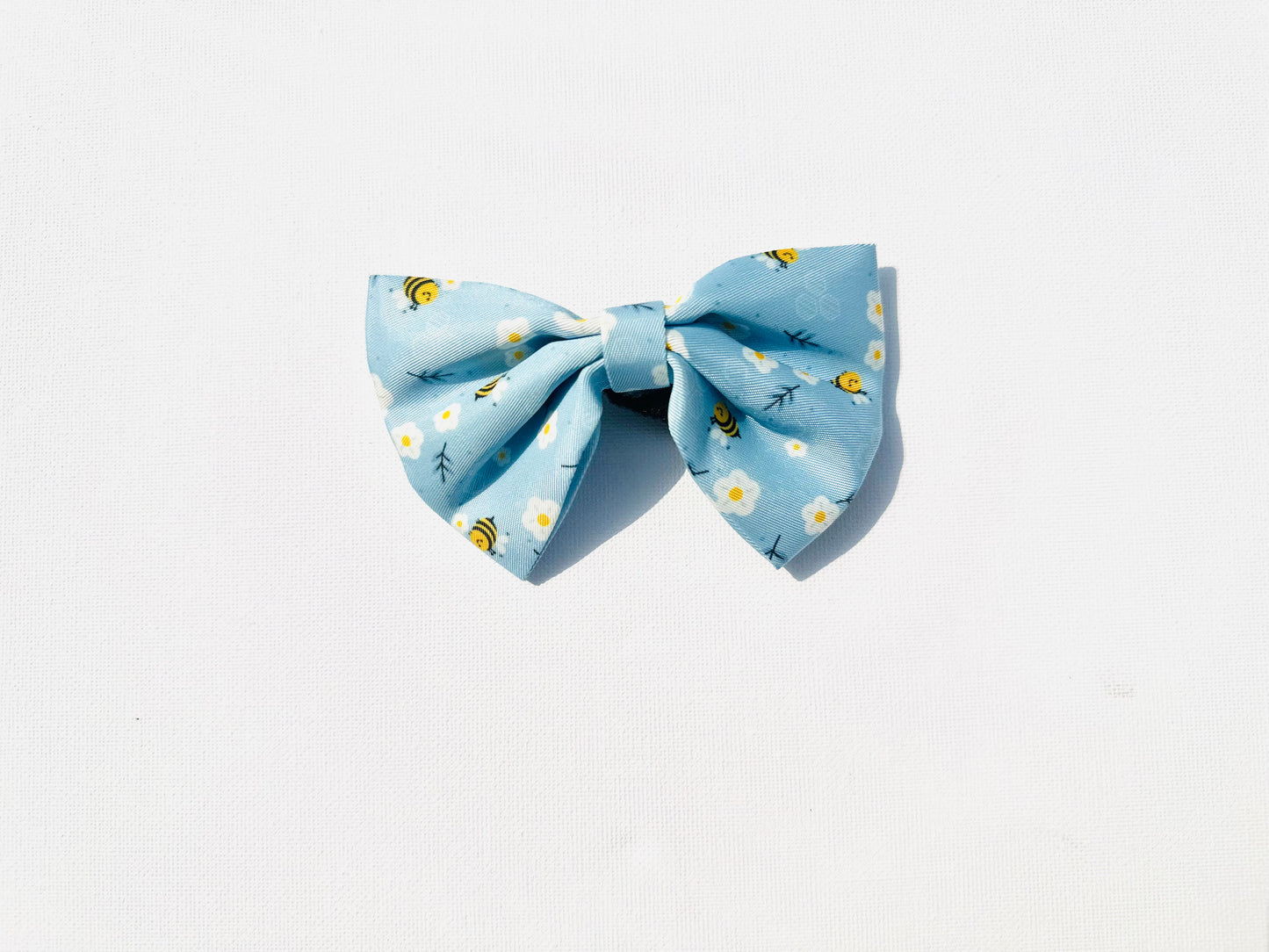 Busy bee bow tie
